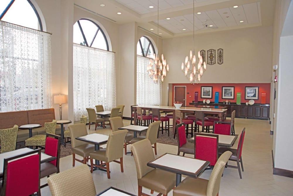 Hampton Inn Schenectady Downtown - photo 34