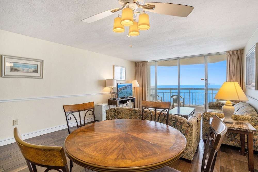 0610 Waters Edge Resort 1 Bedroom Condo by RedAwning - photo 9