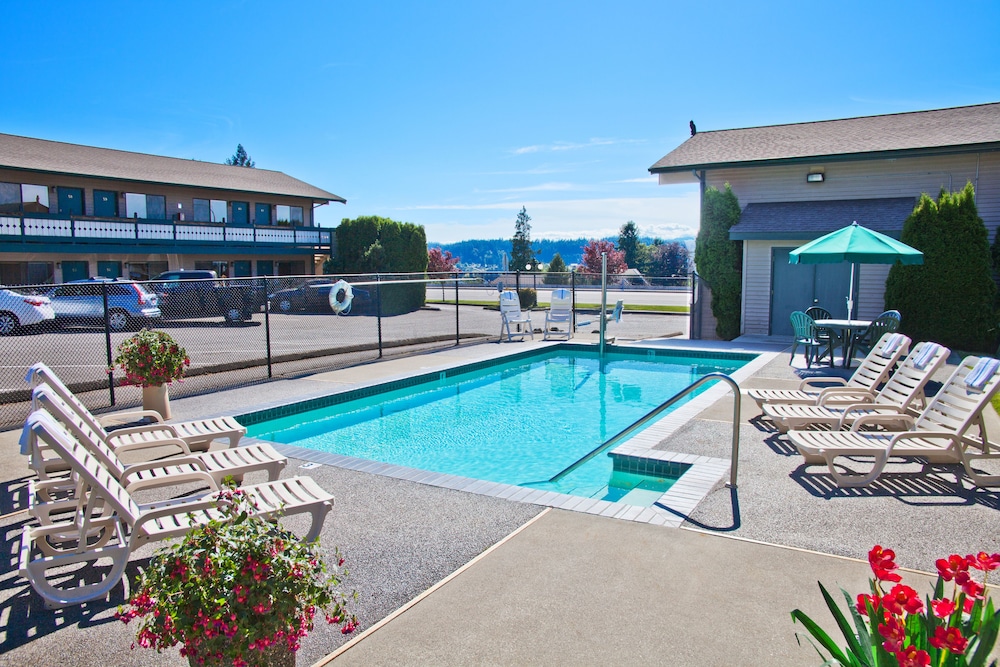 Poulsbo Inn & Suites - photo 6