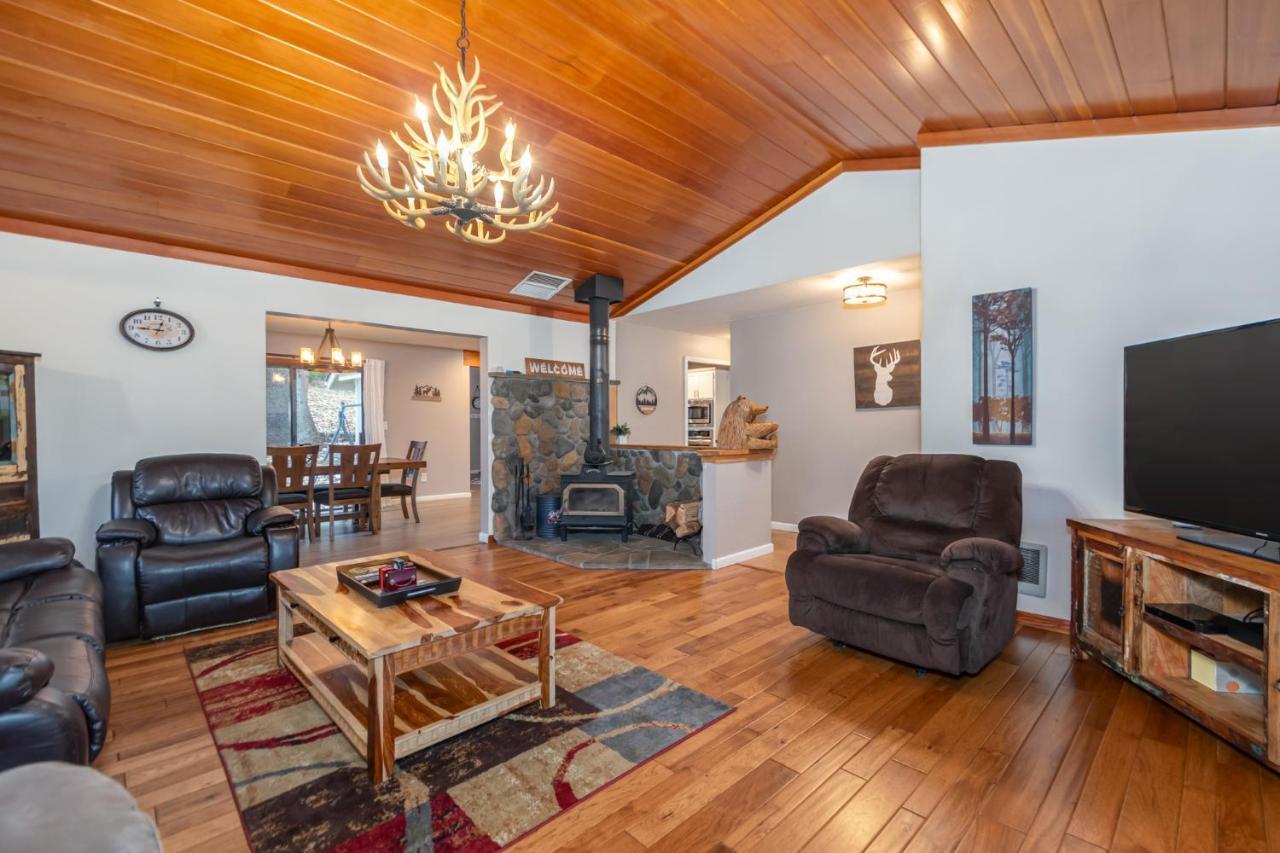 Our Silver Lining in Arnold, United States