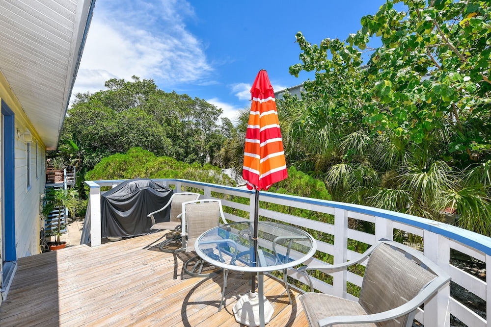 Banana Cabana and Cottage - photo 31