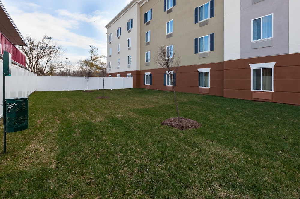 Candlewood Suites Louisville NE Downtown Area by IHG - photo 31