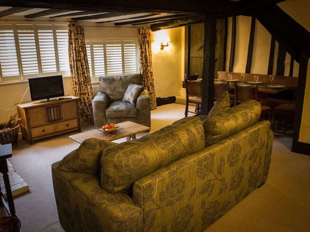 Artists Cottage — 4-Star Luxury Hotel in Rye, United Kingdom