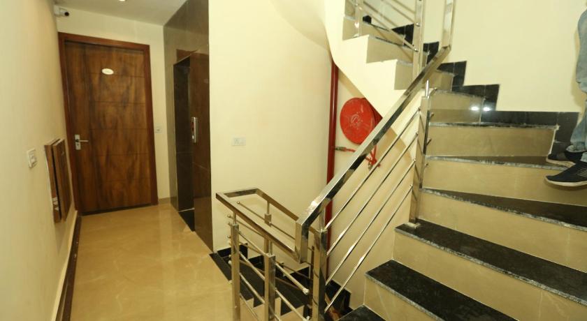 Om B & B