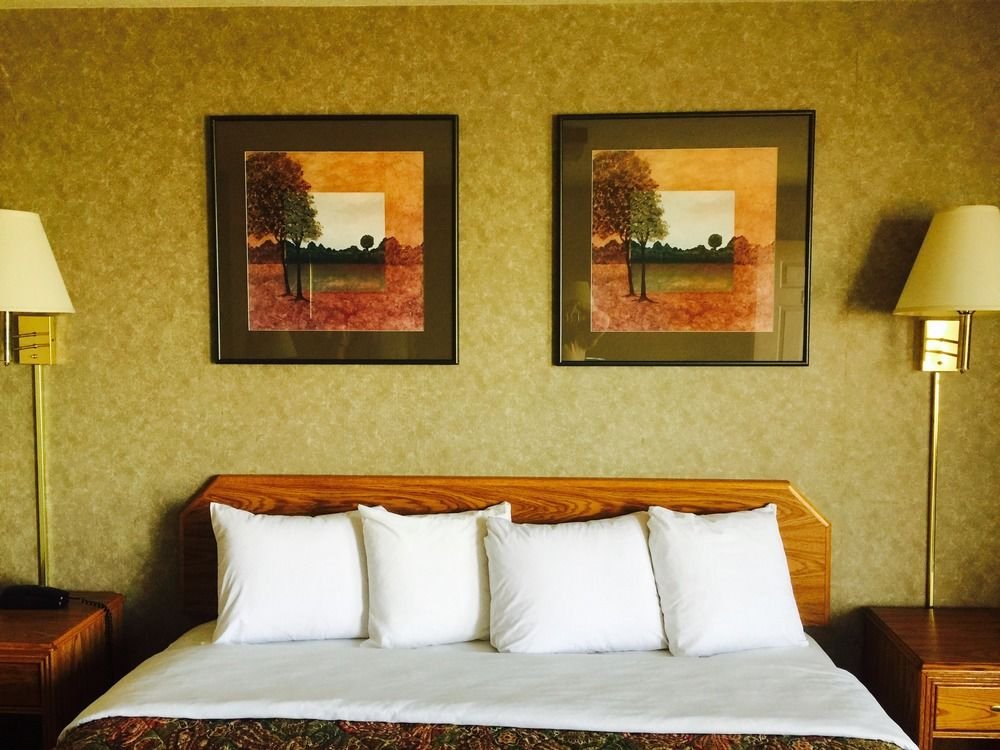 Tramway Inn - last minute hotel in Albuquerque