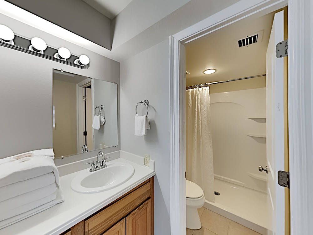 Regency Towers by Southern Vacation Rentals - photo 341