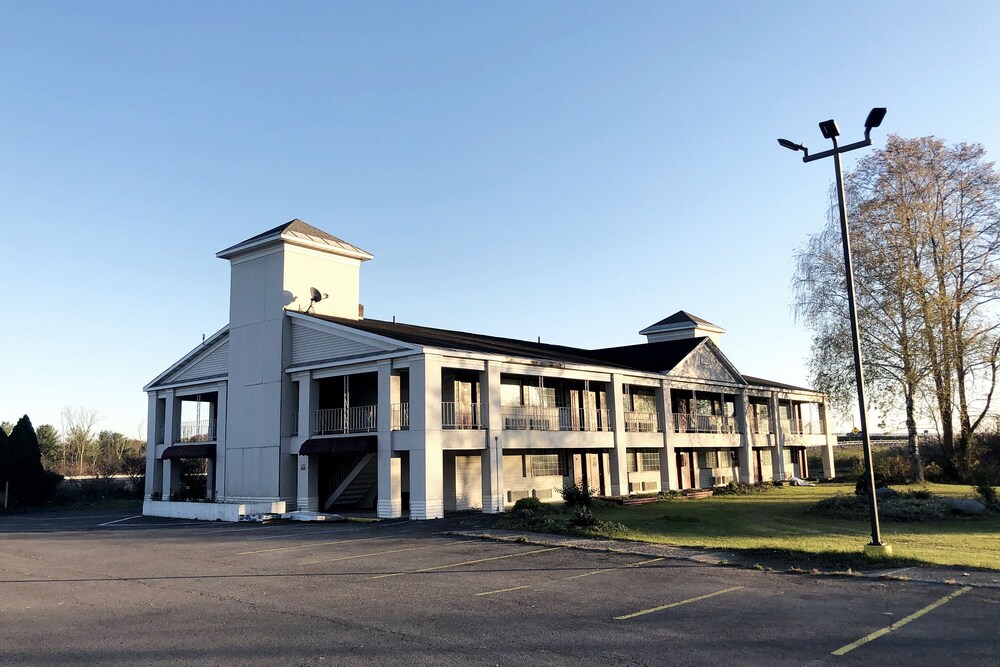 Hotel Coxsackie I 87 North - photo 13