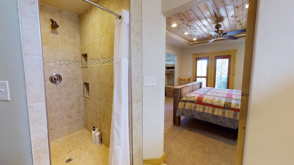 The Cedars Country Cottage — Blanding — photo 5