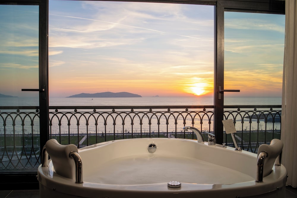 La Cielo Hotel Bostancı — 4-Star Luxury Hotel in Istanbul, Turkey