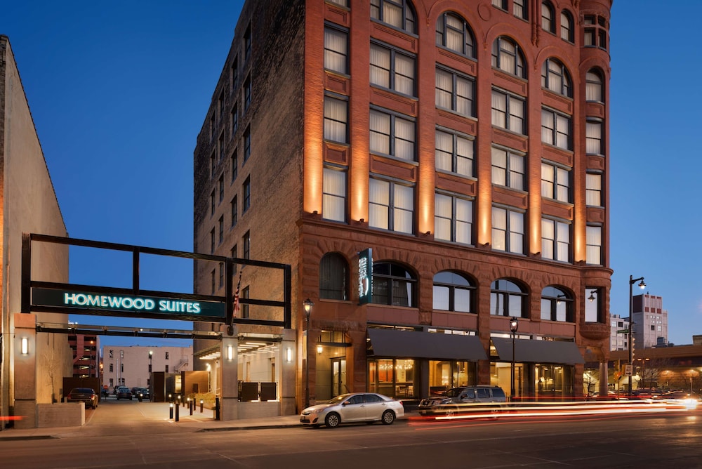 Homewood Suites By Hilton Milwaukee Downtown - photo 32