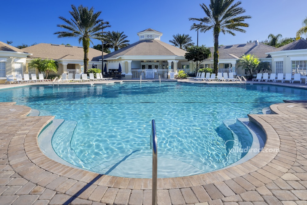 Sunshine Station Spacious 4 bed Windsor Palms resort home that's close to Disney - featured photo