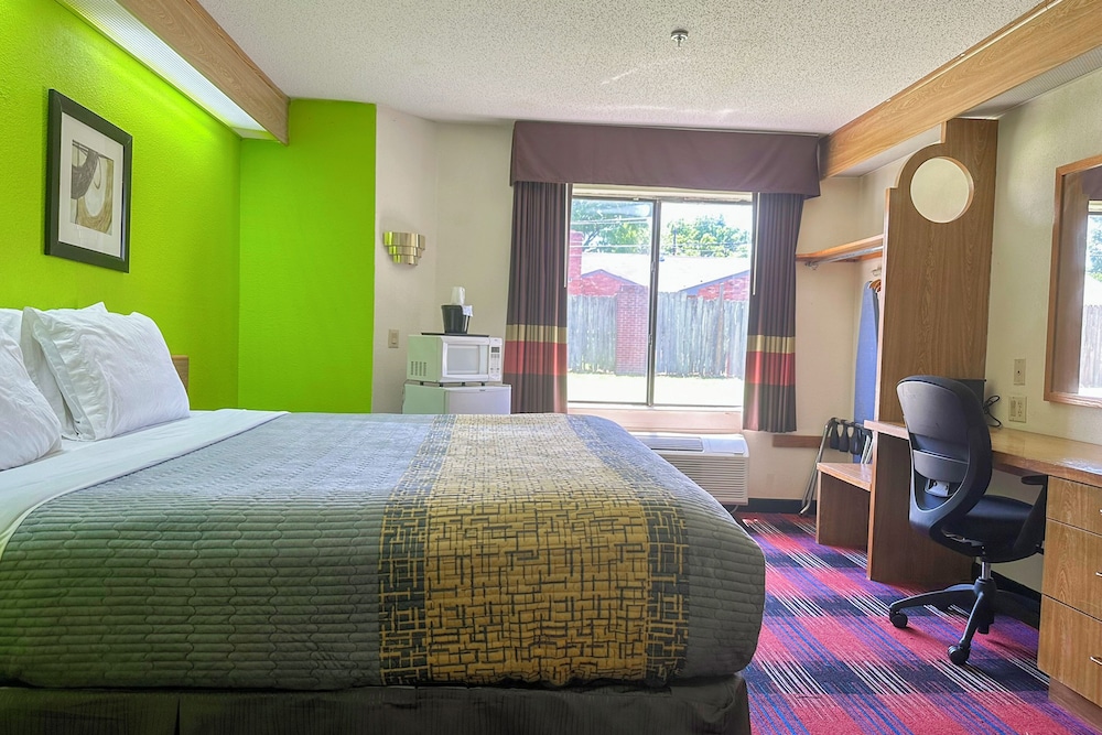 Classic Inn By OYO I 240 Near Memphis Airport - photo 43
