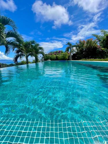 Villa Pamatai en toute intimité avec piscine et vue imprenable — 4-Star Luxury Hotel in Faaa, French Polynesia