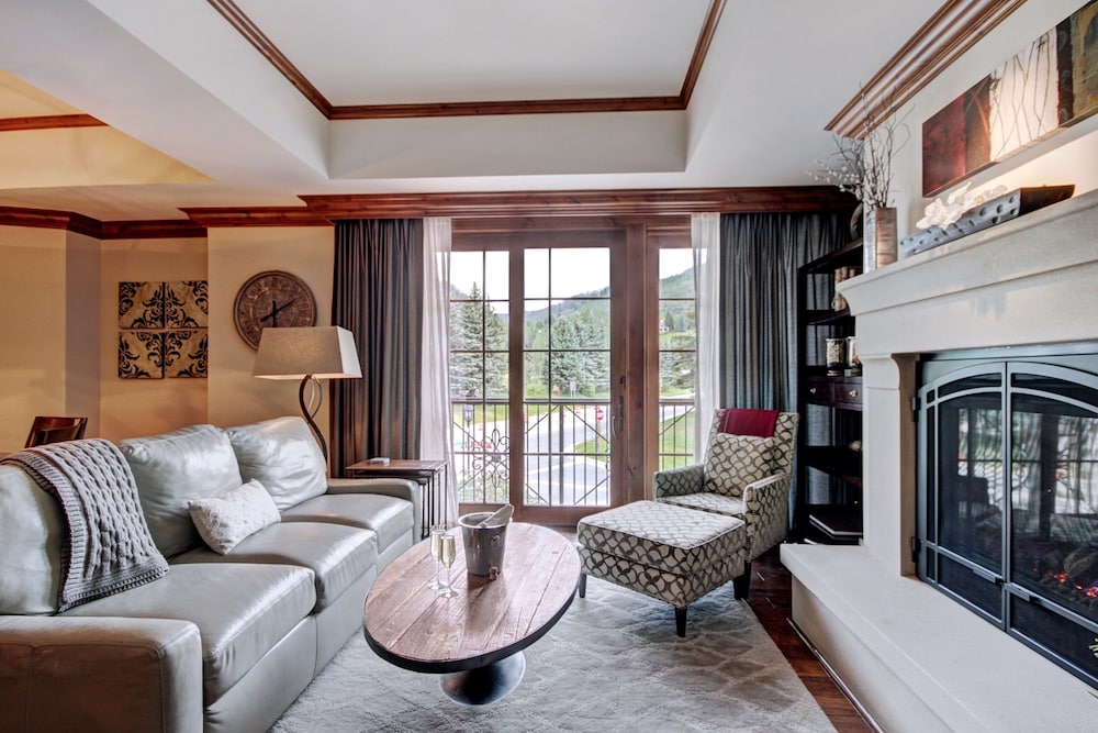 Ritz 3Br R214 — 4-Star Luxury Hotel in Vail, United States