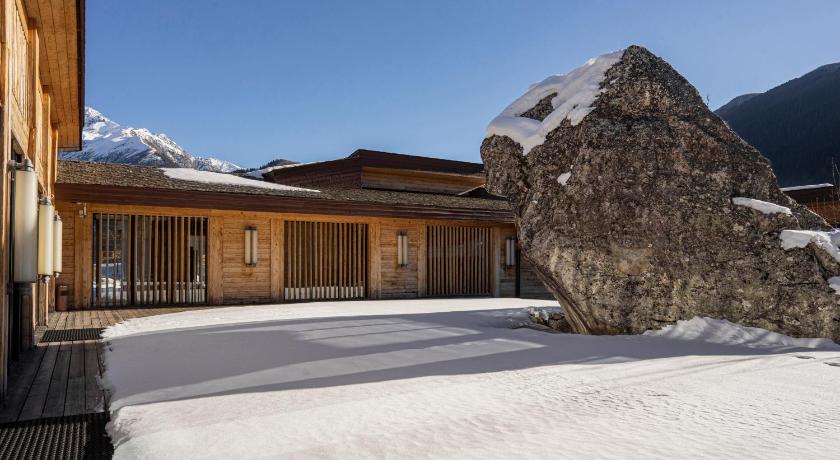 Sami Mta Chalet