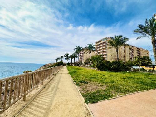 A1040 Terramar 1 2004 Finestrat — 4-Star Luxury Hotel in Villajoyosa, Spain