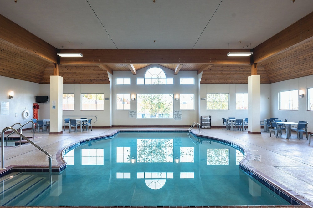 Holiday Inn Express Houghton Keweenaw by IHG - photo 53
