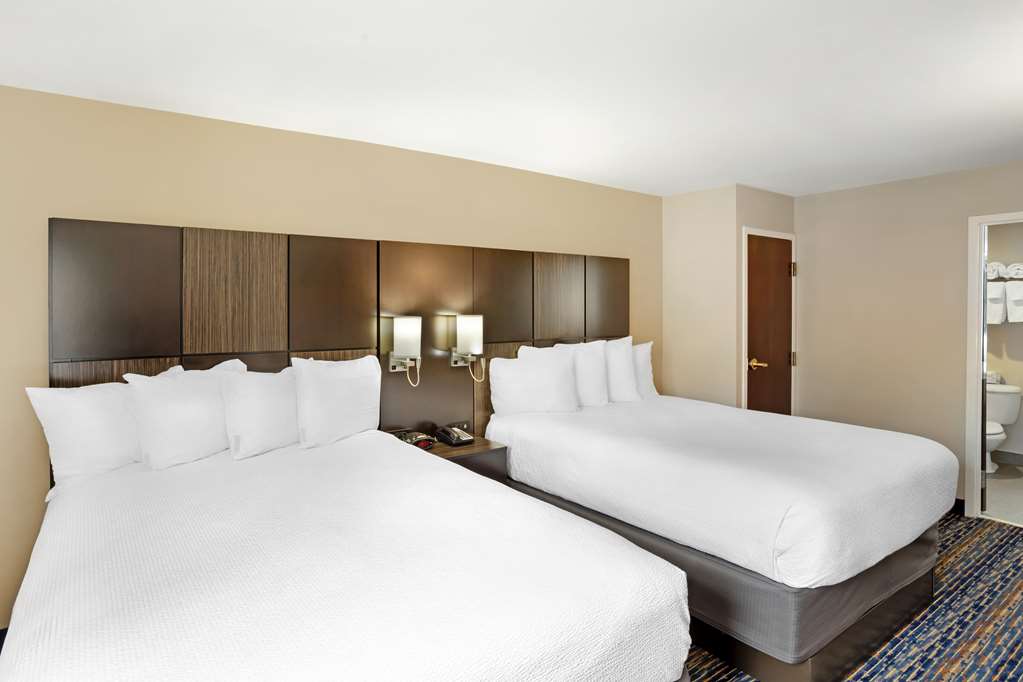 Best Western Plus Fairfield Hotel - photo 26