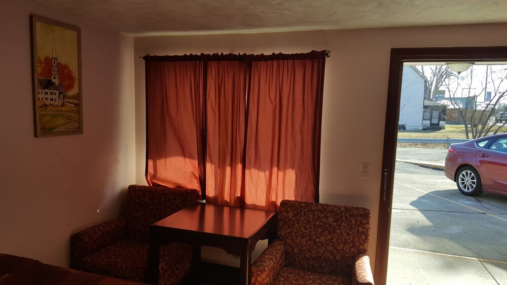 In Town Inn - photo 13