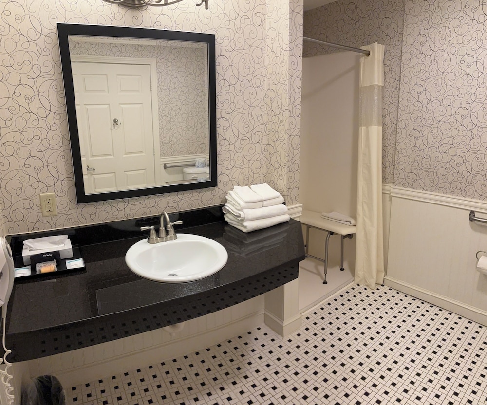 Chocksett Inn and Restaurant - photo 24