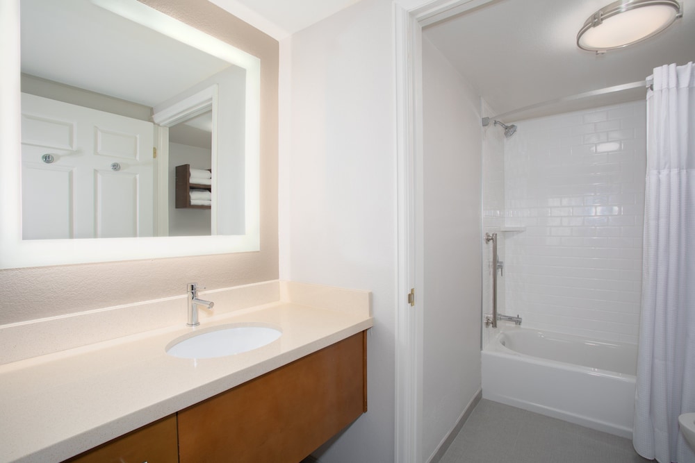 Staybridge Suites Denver International Airport by IHG - photo 35