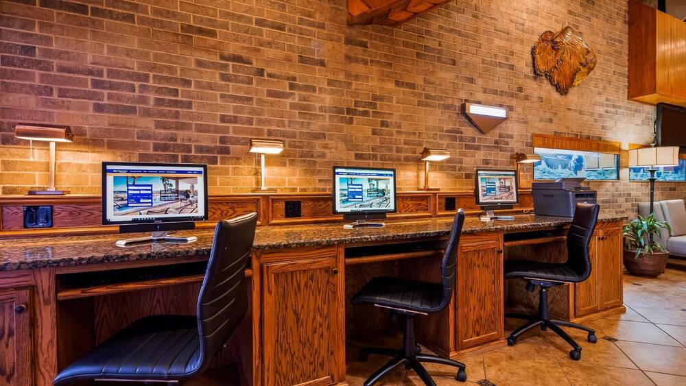 Best Western Plus Saddleback Inn & Conference Center - photo 52
