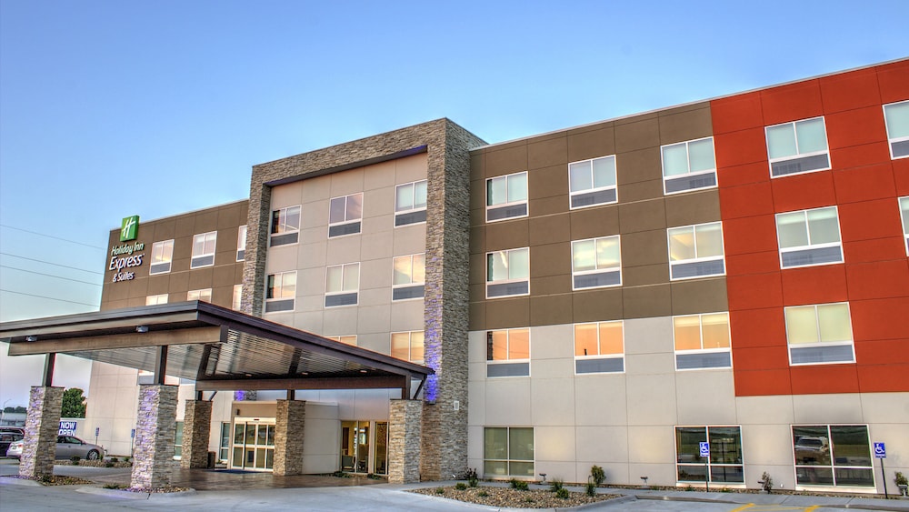 Holiday Inn Express & Suites Spencer by IHG - photo 36