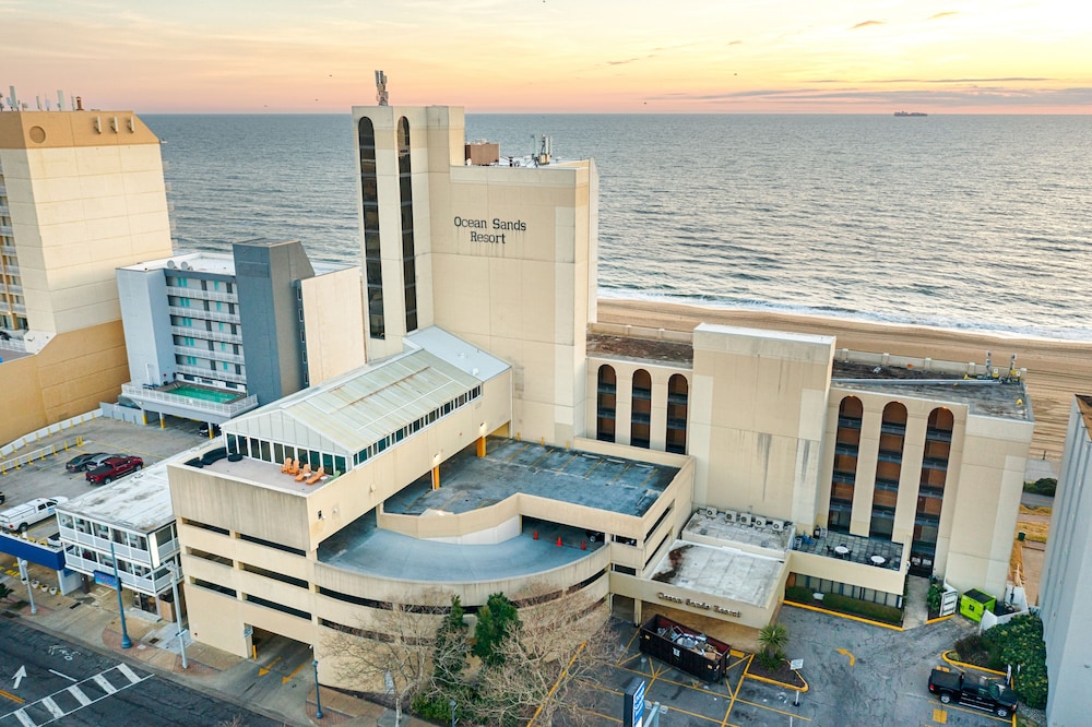 Ocean Sands Resort Oceanfront Virginia Beach by Vacatia - photo 44