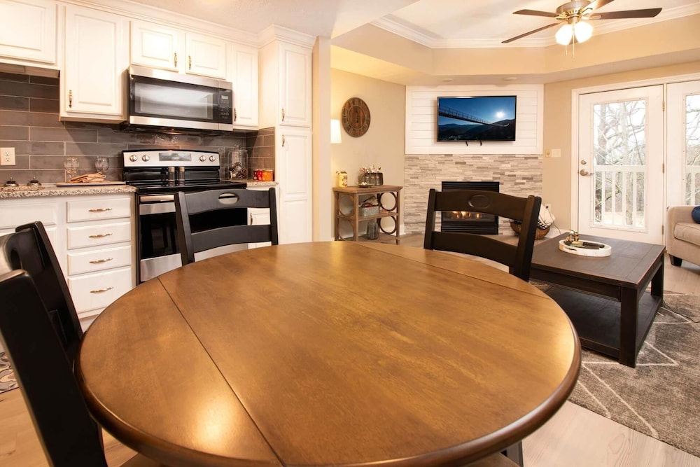 1504 Golf View Towers Above It All - photo 8