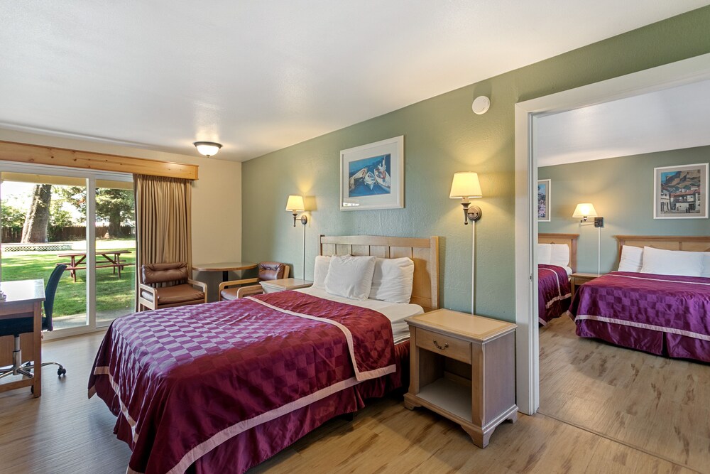 Skylark Shores Resort - photo 33