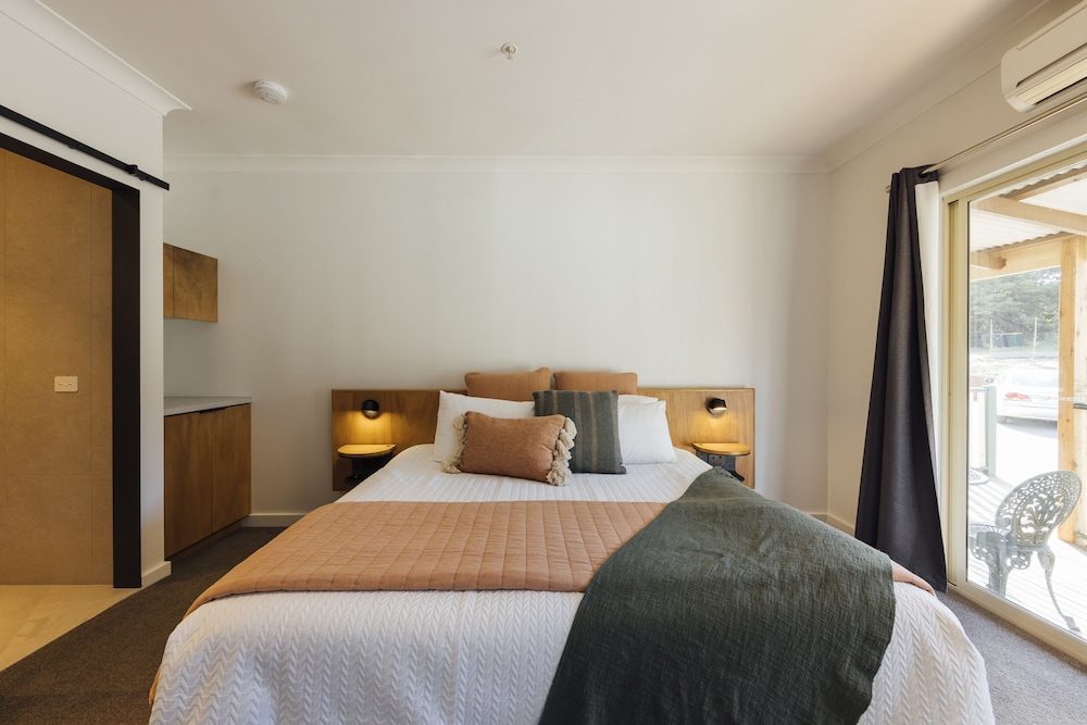 Eleven - carbon neutral hotel in Daylesford