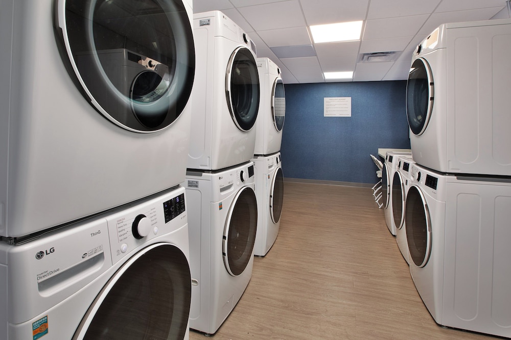 Staybridge Suites Ames - photo 31