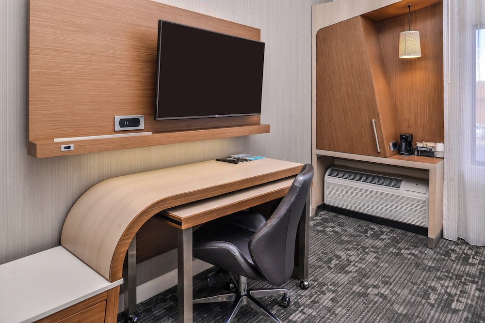 Courtyard by Marriott Palm Desert - photo 10