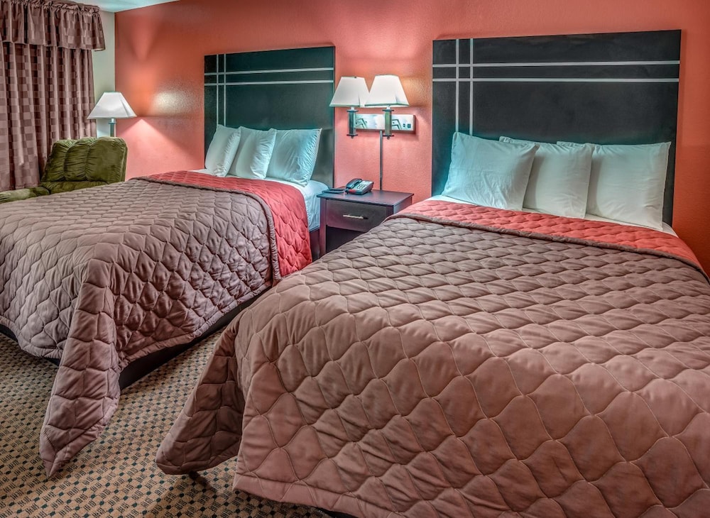 Prime Rate Inn - photo 17