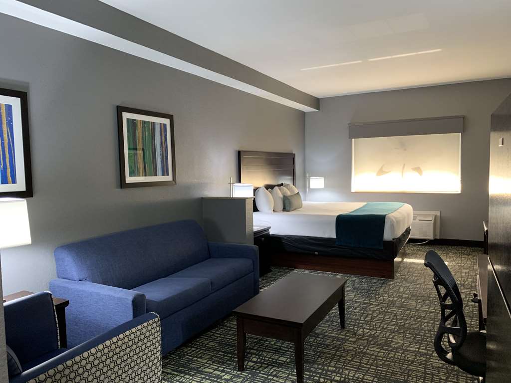 Best Western Plus Olive Branch Hotel & Suites - photo 18