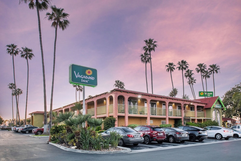 Vagabond Inn Costa Mesa - photo 37