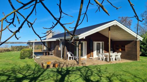 SunsetLodge - carbon neutral hotel in Stubbekobing