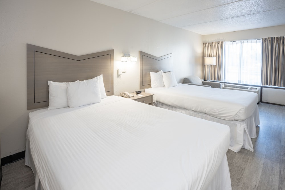 Ocean Coast Hotel At The Beach - photo 22