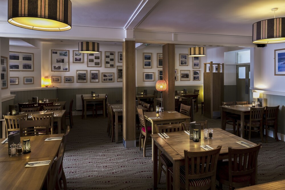 Mounts Bay Inn — hotel in Helston