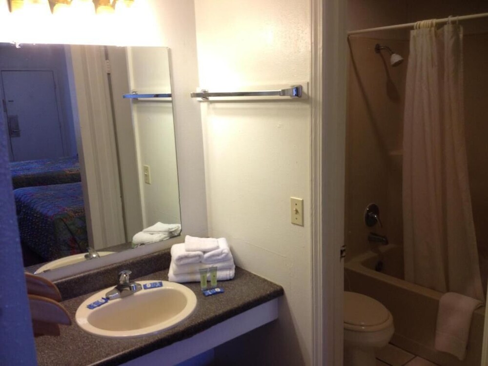 American Dream Inn - photo 33
