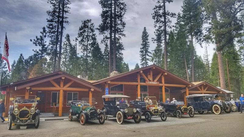The Redwoods in Yosemite pet-friendly hotel Yosemite Valley