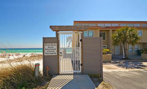 Enclave 302B - last minute hotel in Destin