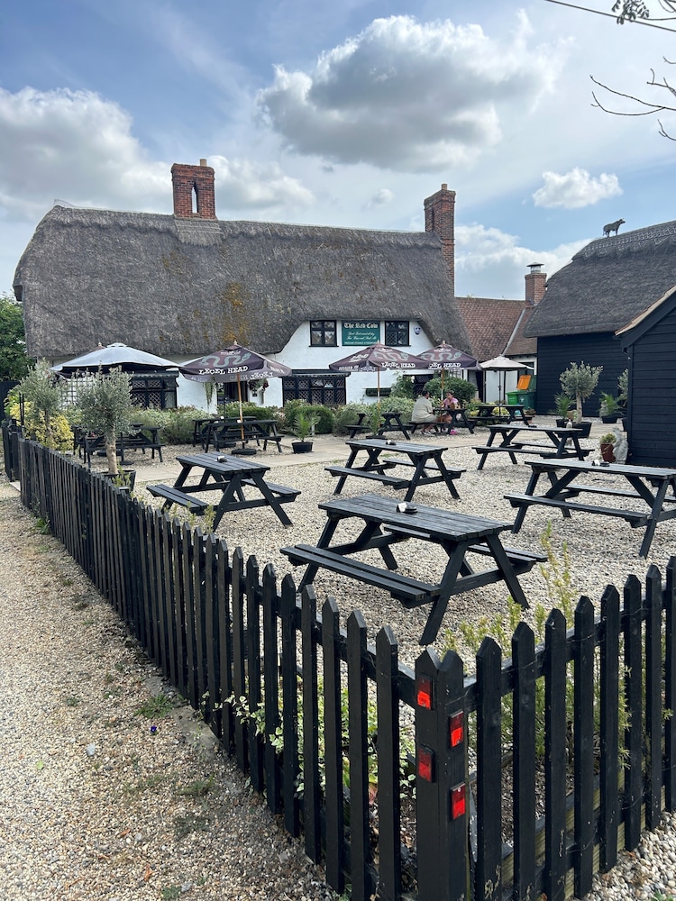 The Red Cow — Royston