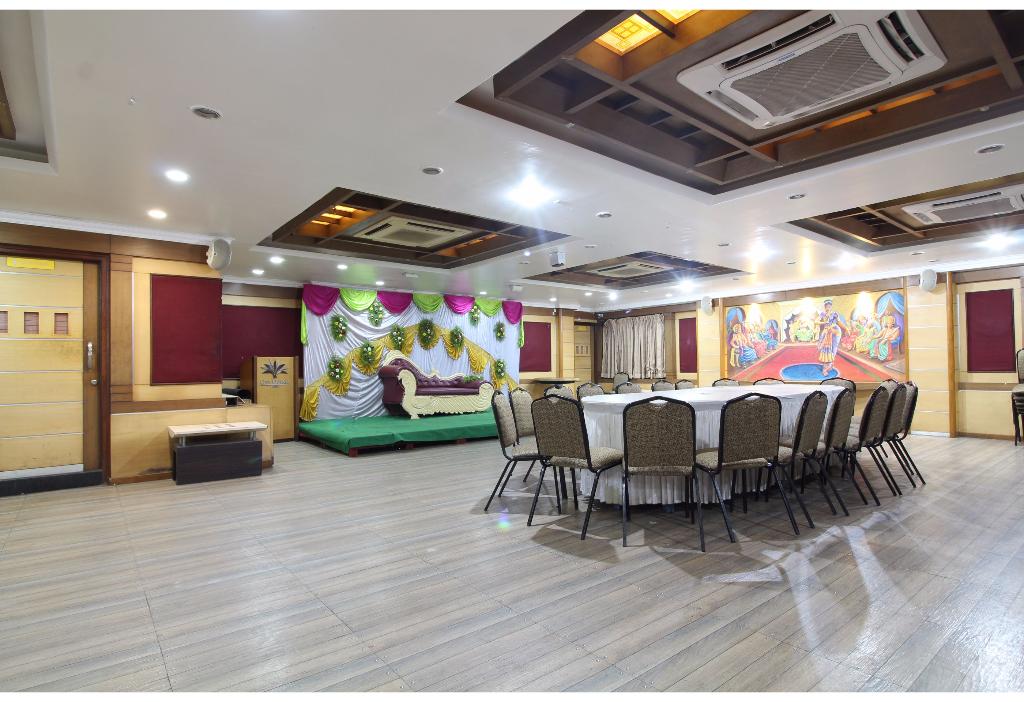 City Grand Hotel in Warangal, India