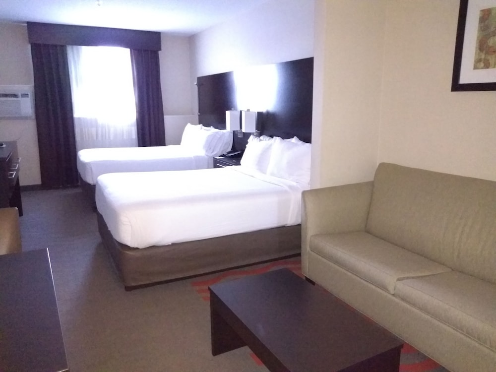 Holiday Inn Express Hotel & Suites Waterford by IHG - photo 34