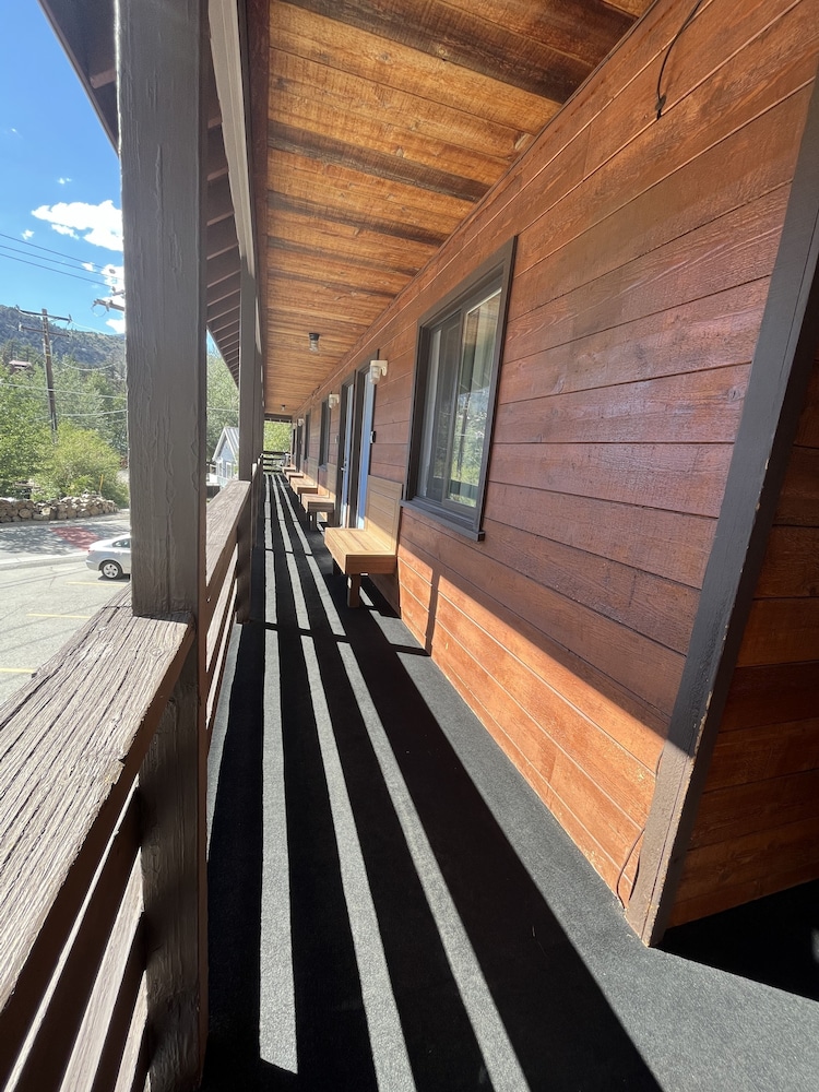 June Lake Villager - photo 86