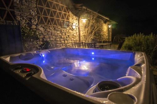 Il Fienile del Vichiaccio — 4-Star Luxury Hotel in San Casciano In Val Di Pesa, Italy
