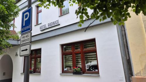 Hotel Radnice Dobrovice - last minute hotel in Dobrovice