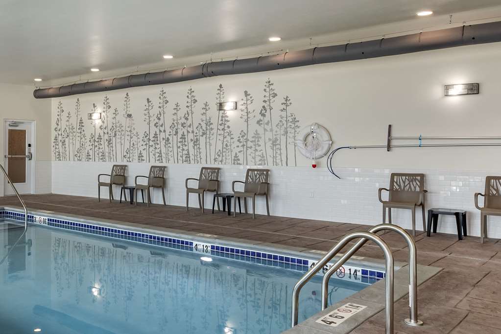 MainStay Suites Milwaukee Franklin - photo 16