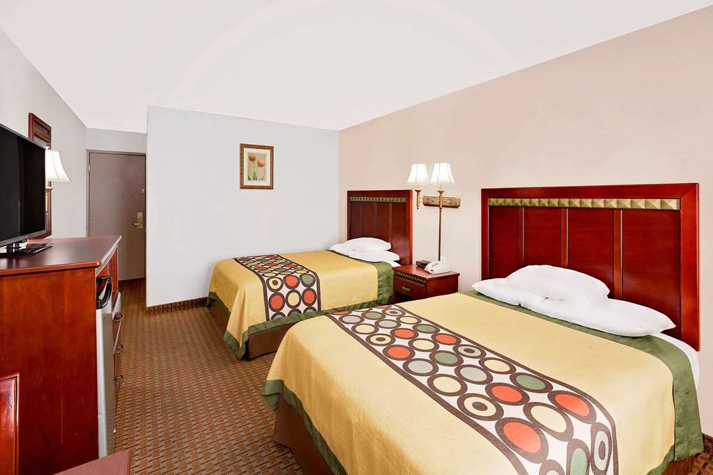 Super 8 by Wyndham Plainview - photo 5